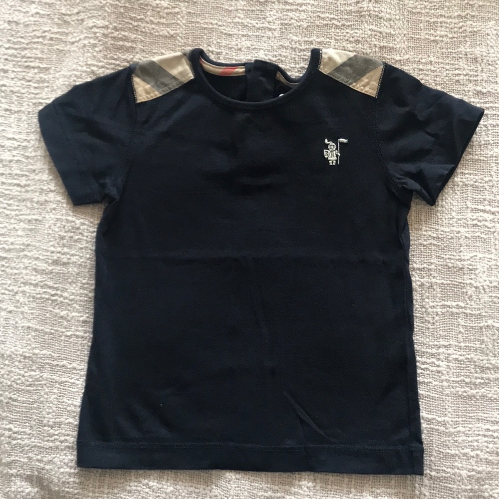 Burberry Top!❤️💙